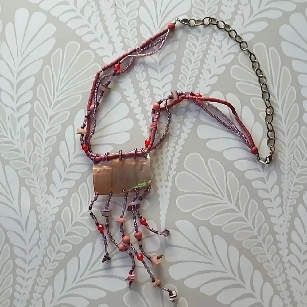Vintage 70s Pink Shell Necklace
